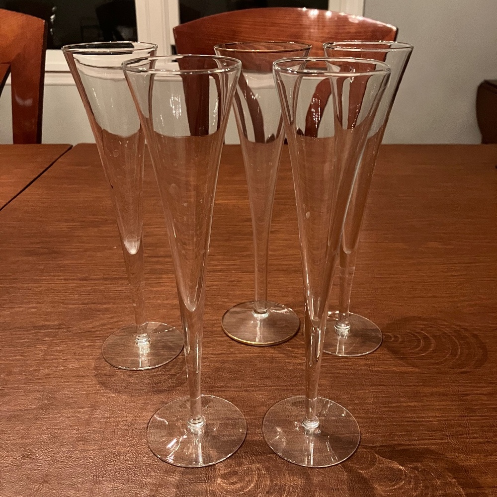 5 champagne flutes